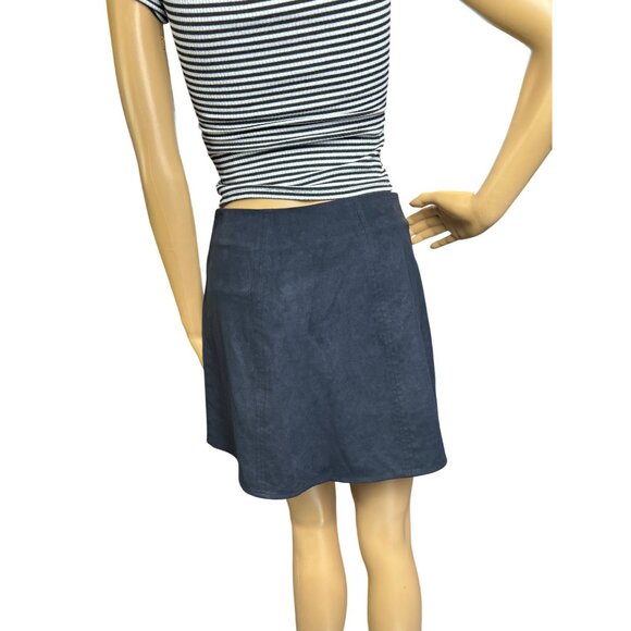 KENDALL + KYLIE Microsuede Button Front Mini-Skirt in Faded Black Size Small‎ - Picture 6 of 6